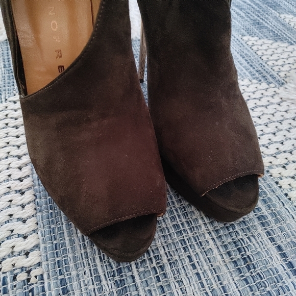 Gorgeous Luis Onofre Peep Toe Heels Size 9 - Picture 6 of 11